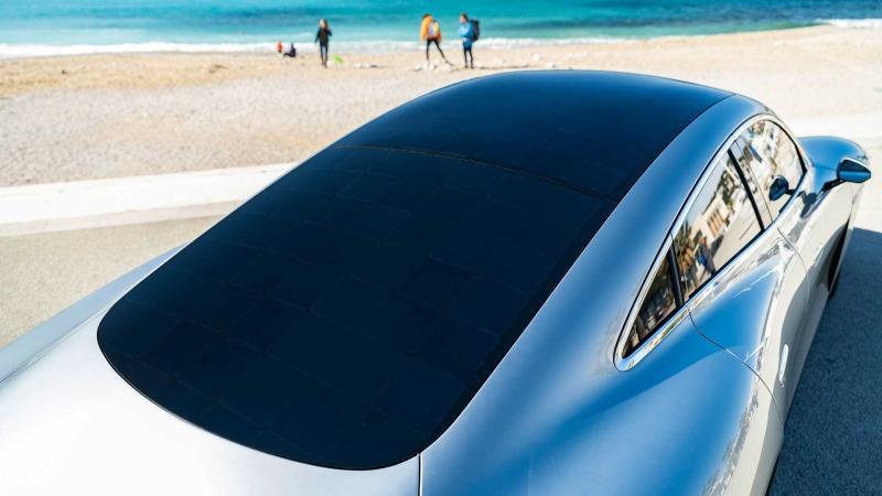 mercedes-benz-vision-eqxx-concept-exterior-solar-roof.jpg