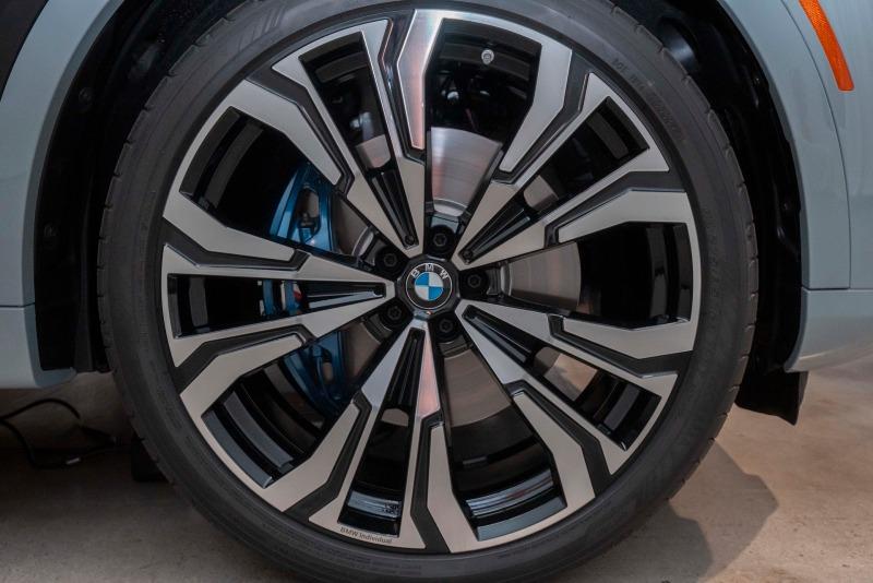 2023-bmw-x7-m60i-30.jpg