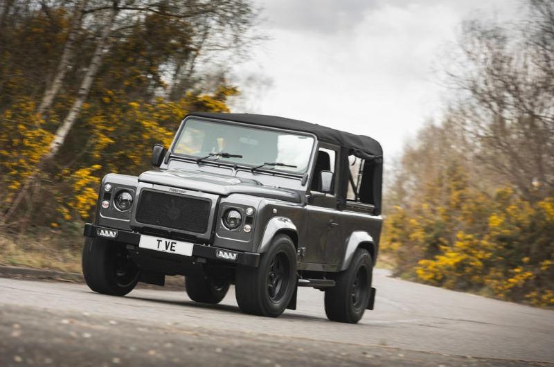 1-twisted-defender-ev-2022-uk-first-drive-review-lead.jpg