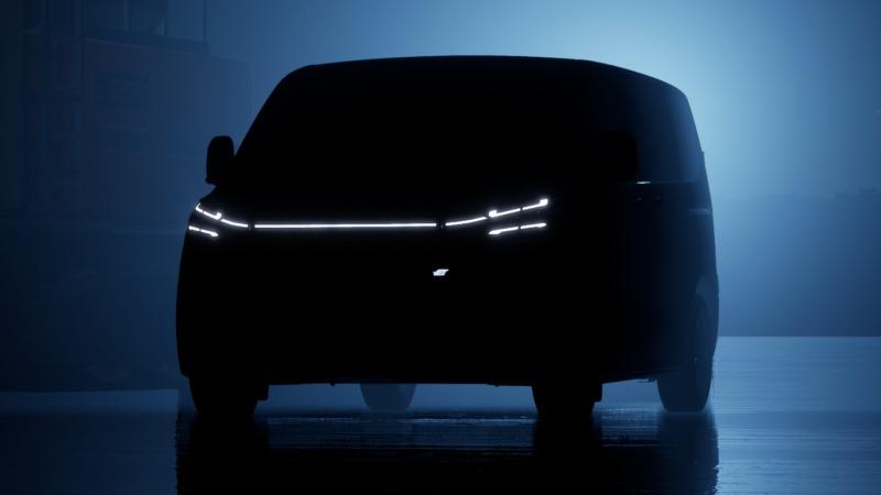 Ford-Transit-Custom-EV-Teaser-1 (1).jpg