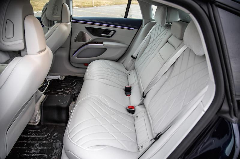 eqs580-rear-seats.jpg