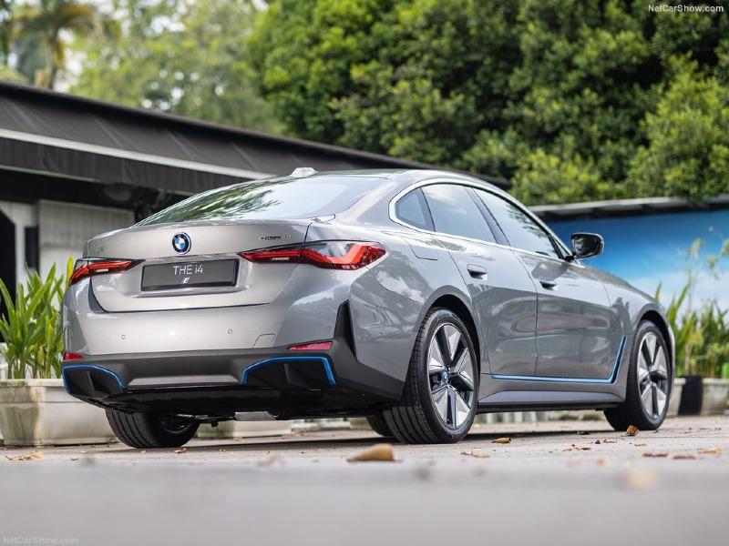 BMW-i4-2022-1024-46.jpg