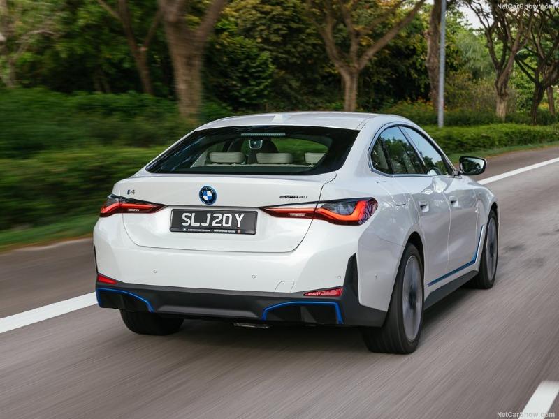 BMW-i4-2022-1024-54.jpg