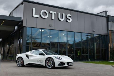 lotus-emira-vp-3515-1646665084.jpg