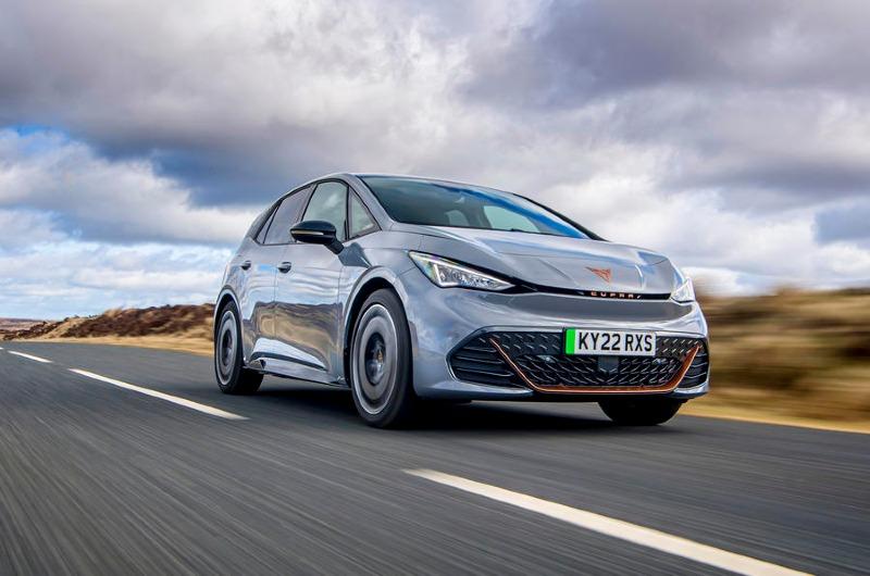 1_cupra_born_58kwh_front_tracking.jpg
