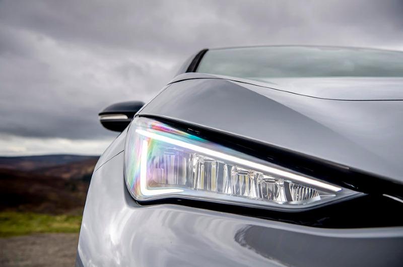 13_cupra_born_58kwh_headlight.jpg