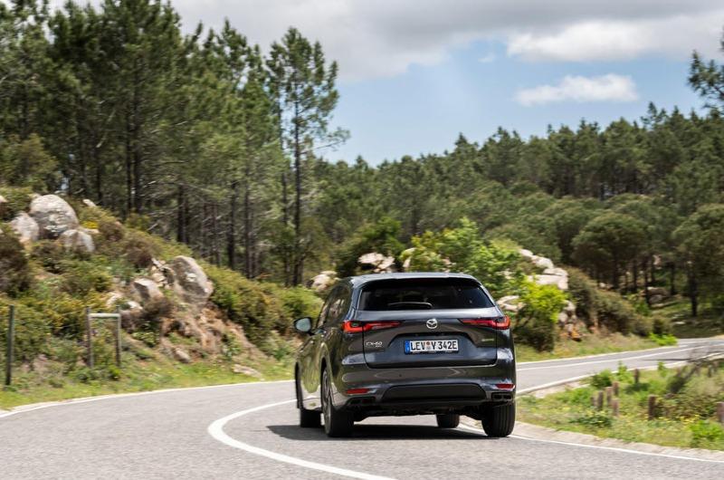 88-mazda_cx_60_machine_grey_rear-corner.jpg