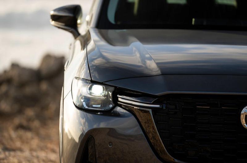 92-mazda_cx_60_machine_grey_front-light.jpg