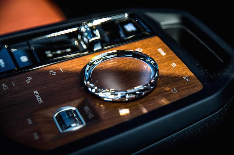 ix-glass-dial.jpg