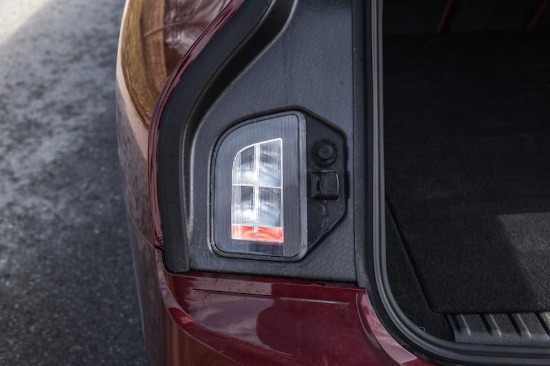 ix-rear-lights.jpg