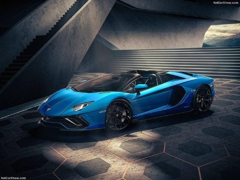 Lamborghini-Aventador_LP780-4_Ultimae_Roadster-2022-1024-01.jpg