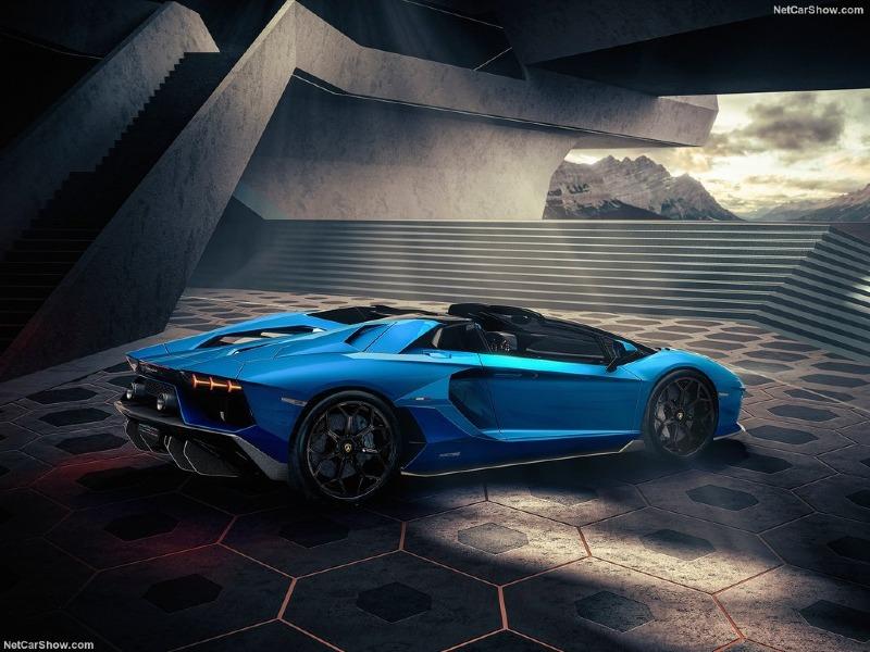 Lamborghini-Aventador_LP780-4_Ultimae_Roadster-2022-1024-19.jpg