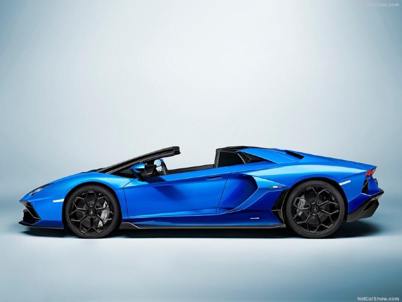 Lamborghini-Aventador_LP780-4_Ultimae_Roadster-2022-1024-31.jpg