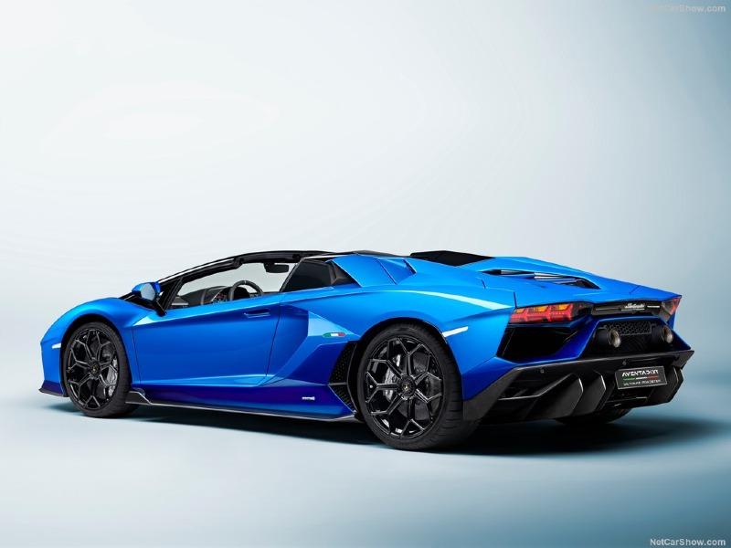 Lamborghini-Aventador_LP780-4_Ultimae_Roadster-2022-1024-33.jpg
