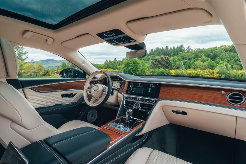 2021-Bentley-Flying-Spur-Hybrid_09.jpg