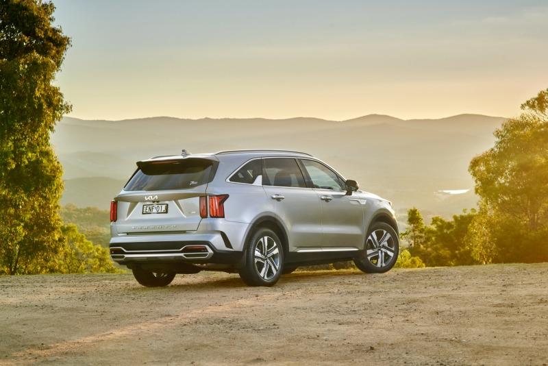 Kia-Sorento-HEV-2.jpg