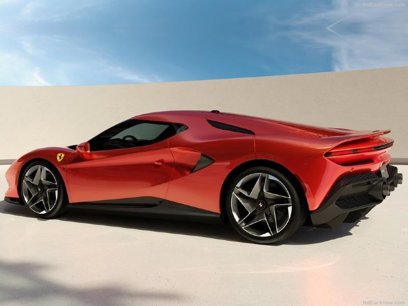 Ferrari-SP48_Unica-2022-1024-03.jpg