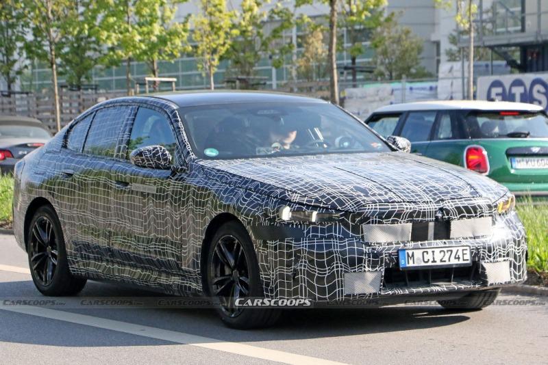 2024-BMW-i5-7.jpg