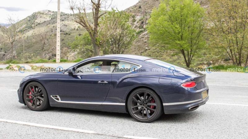 bentley-continental-phev-spy-photos-rear-fender.jpg