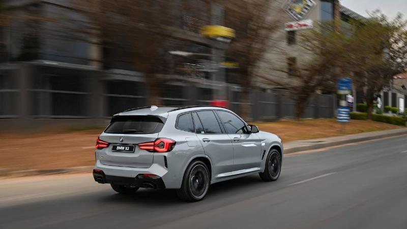 P90438665_highRes_bmw-x3-m40i-10-2021_v0ajie.jpg