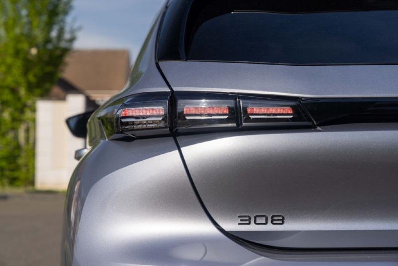 peugeot-308-vs-opel-astra-2022-34.jpg
