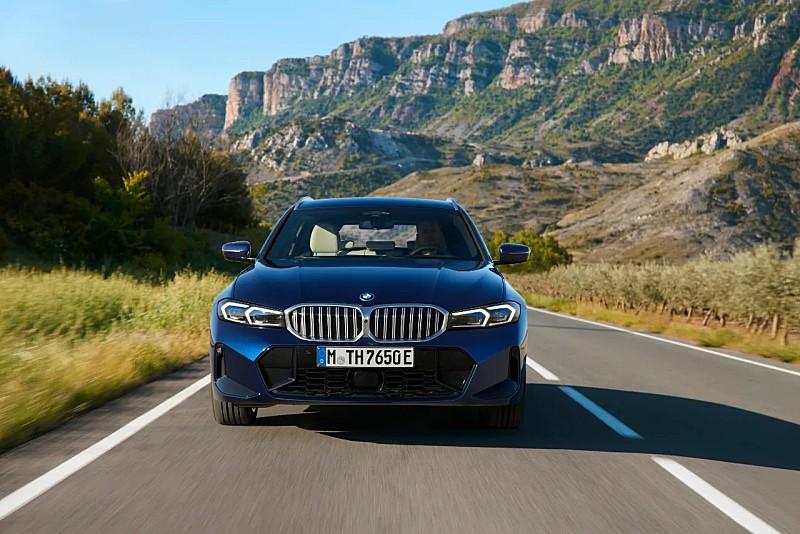 P90462520＿highRes＿the－new－bmw－330e－tou.jpg