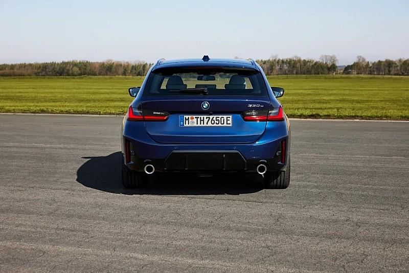 P90462530＿lowRes＿the－new－bmw－330e－tou.jpg
