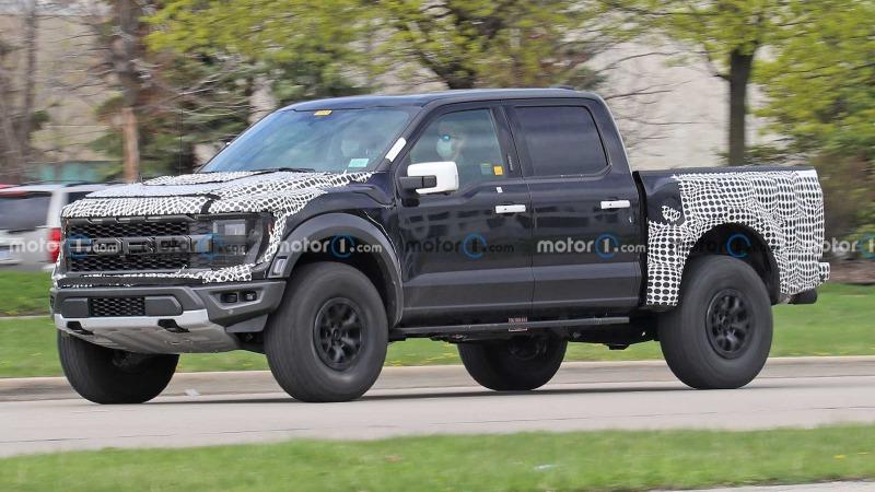 2022-ford-f-150-raptor-r-spy-shots-4.jpg