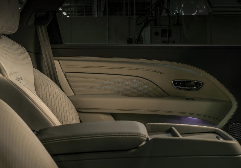 Bentley-Bentayga-EWB-First-Edition-7.jpg