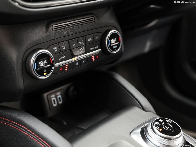 Ford-Escape_PHEV_AU-Version-2022-1024-54.jpg