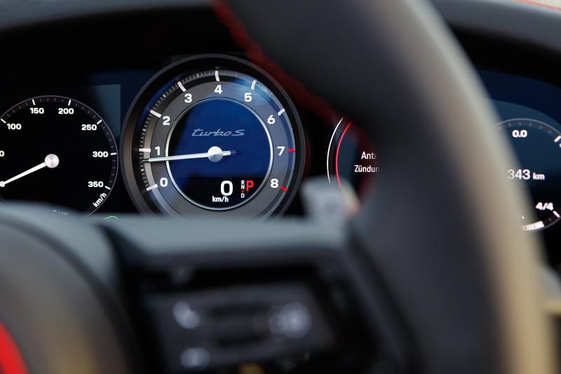 2022-Brabus-820-42.jpg