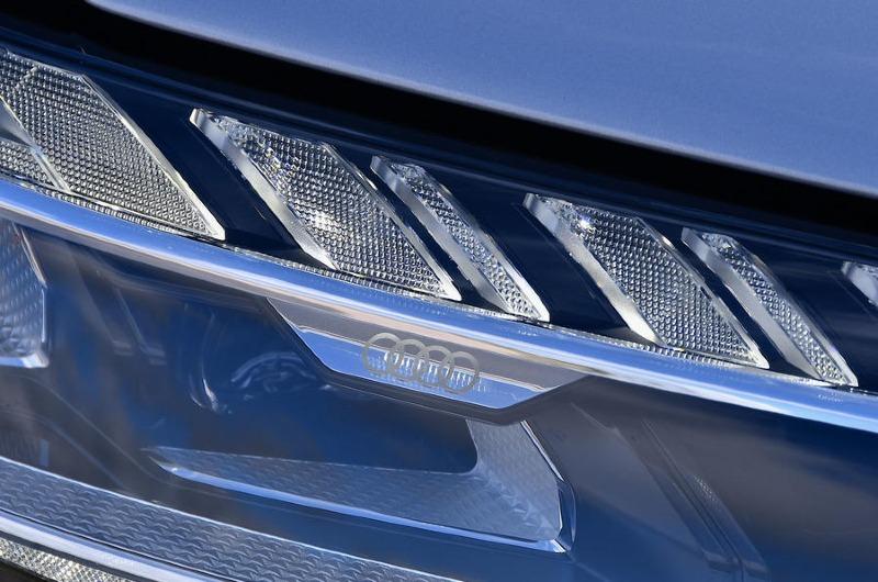 017-audi-s8-headlight-2022.jpg