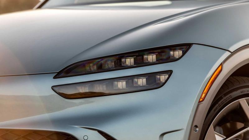 2023-genesis-gv60-exterior (4).jpg