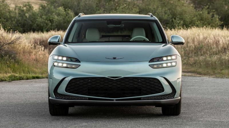 2023-genesis-gv60-exterior (13).jpg