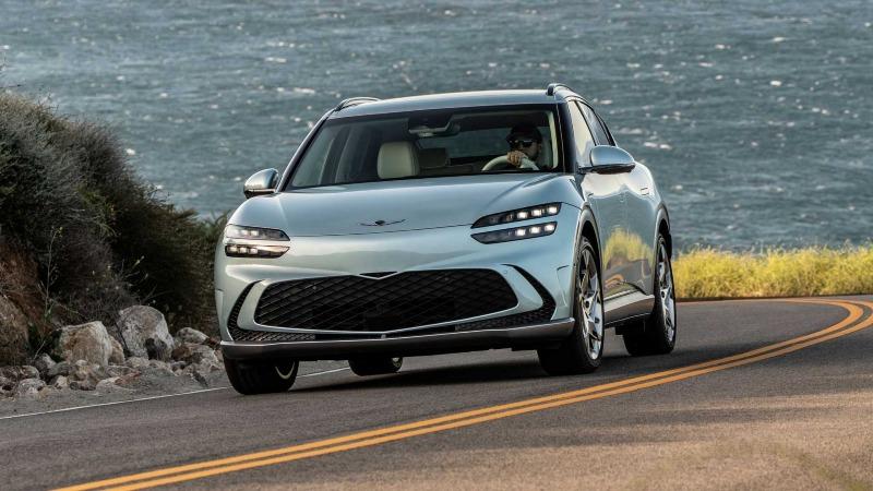 2023-genesis-gv60-exterior (19).jpg