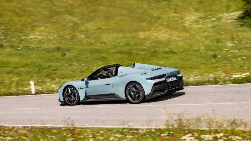 maserati-mc20-cielo-2022-4.jpg