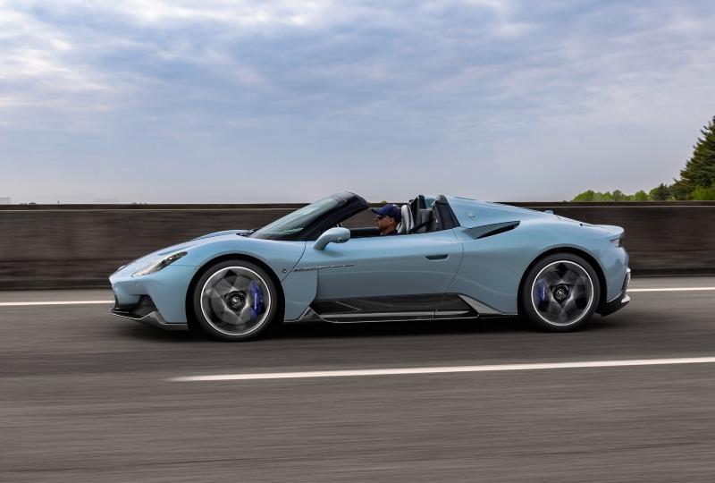 2023-Maserati-MC20-Cielo-00005.jpg