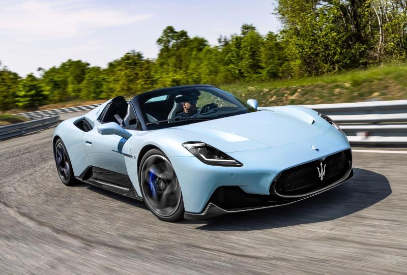 2023-Maserati-MC20-Cielo-00010.jpg