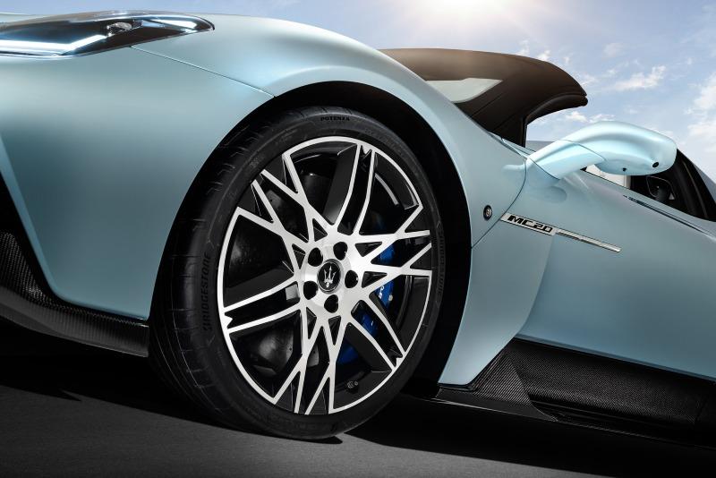 2023-Maserati-MC20-Cielo-00020.jpg