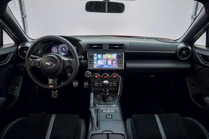 012-toyota-gr86-dash-2022.jpg