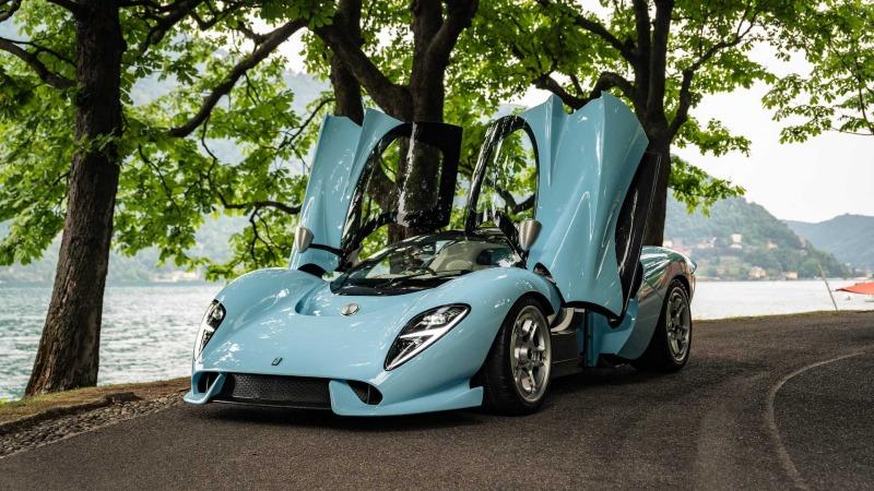 de-tomaso-p72-baby-blue-lake-como (8).jpg