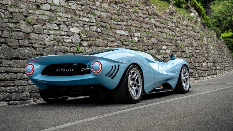de-tomaso-p72-baby-blue-lake-como (15).jpg