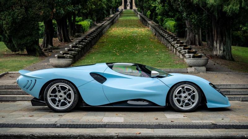 de-tomaso-p72-baby-blue-lake-como (16).jpg