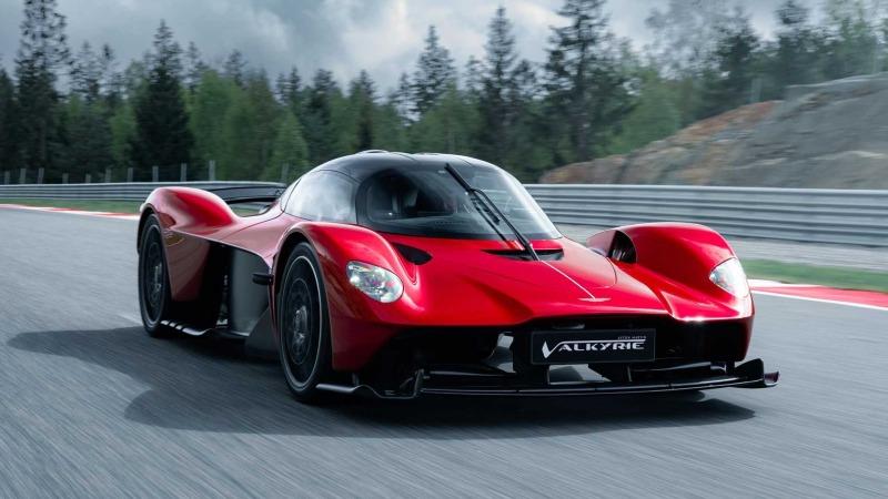 aston-martin-valkyrie-supernova-red-on-the-track (1).jpg