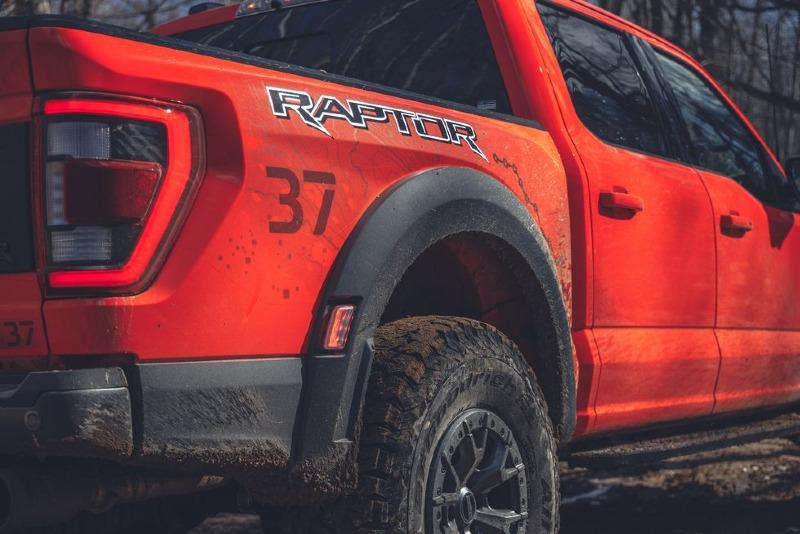 2021-ford-f-150-raptor-37in-894-1653330310.jpg