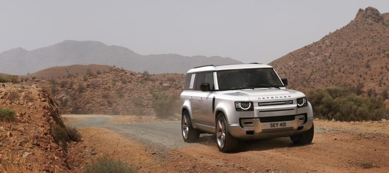 2023-Land-Rover-Defender-130-11.jpg