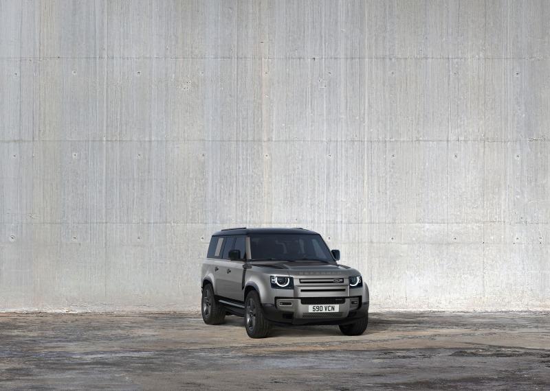 2023-Land-Rover-Defender-130-26.jpg
