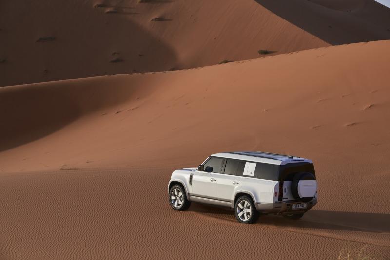 2023-Land-Rover-Defender-130-7.jpg