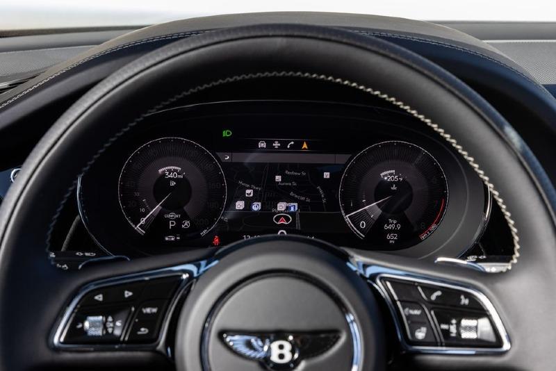 2022-bentley-bentayga-s-114-1653579650.jpg