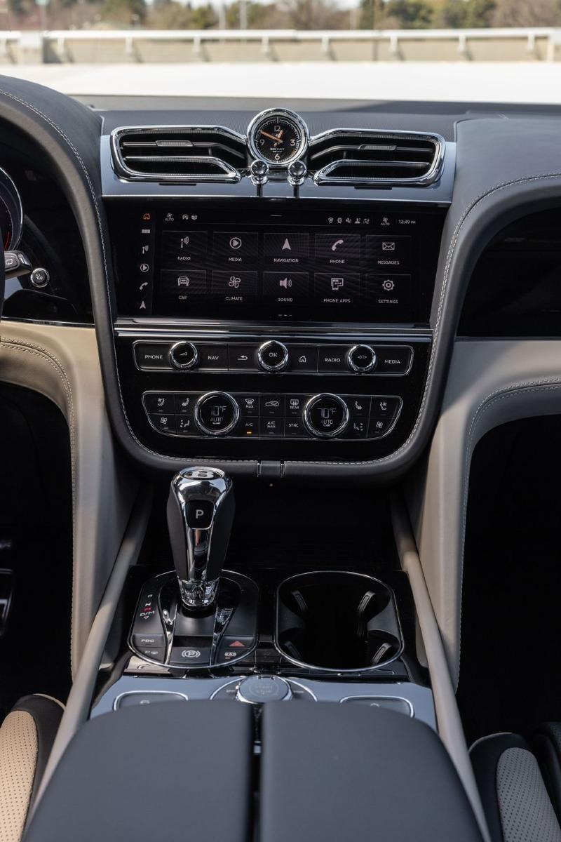 2022-bentley-bentayga-s-118-1653579655.jpg